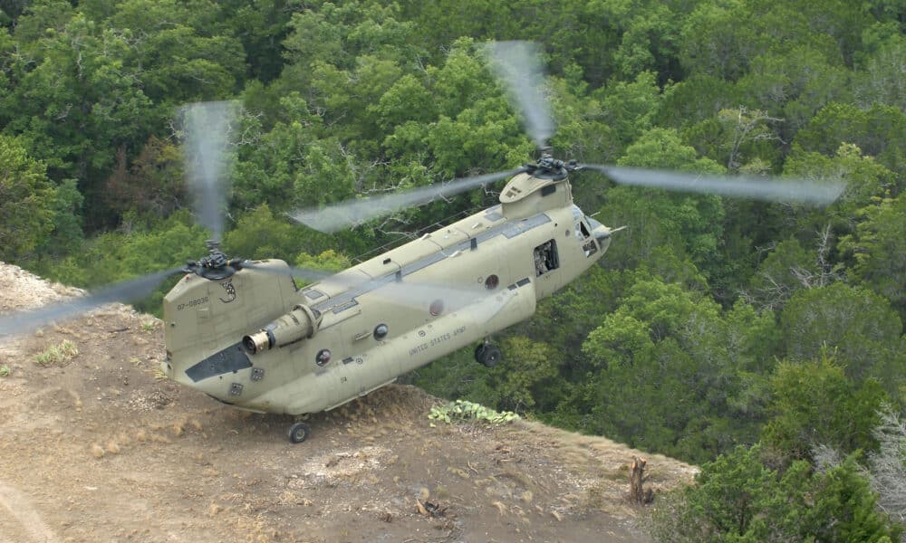 U.S. Army Grounds Entire Fleet of Chinook Helicopters